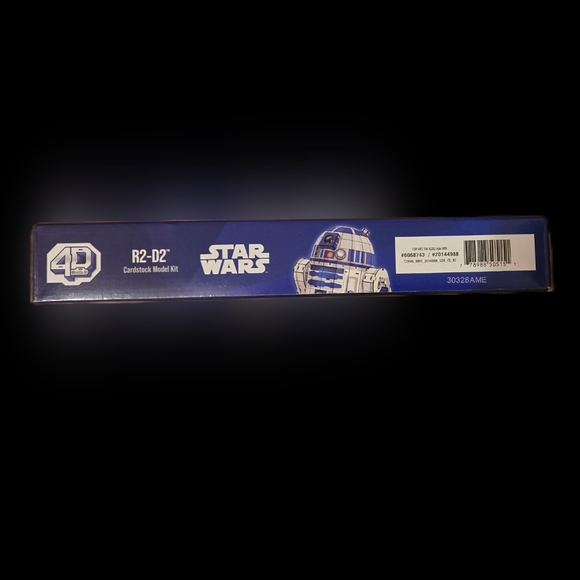 Star Wars R2-D2 Model Kit - Picture 3 of 5